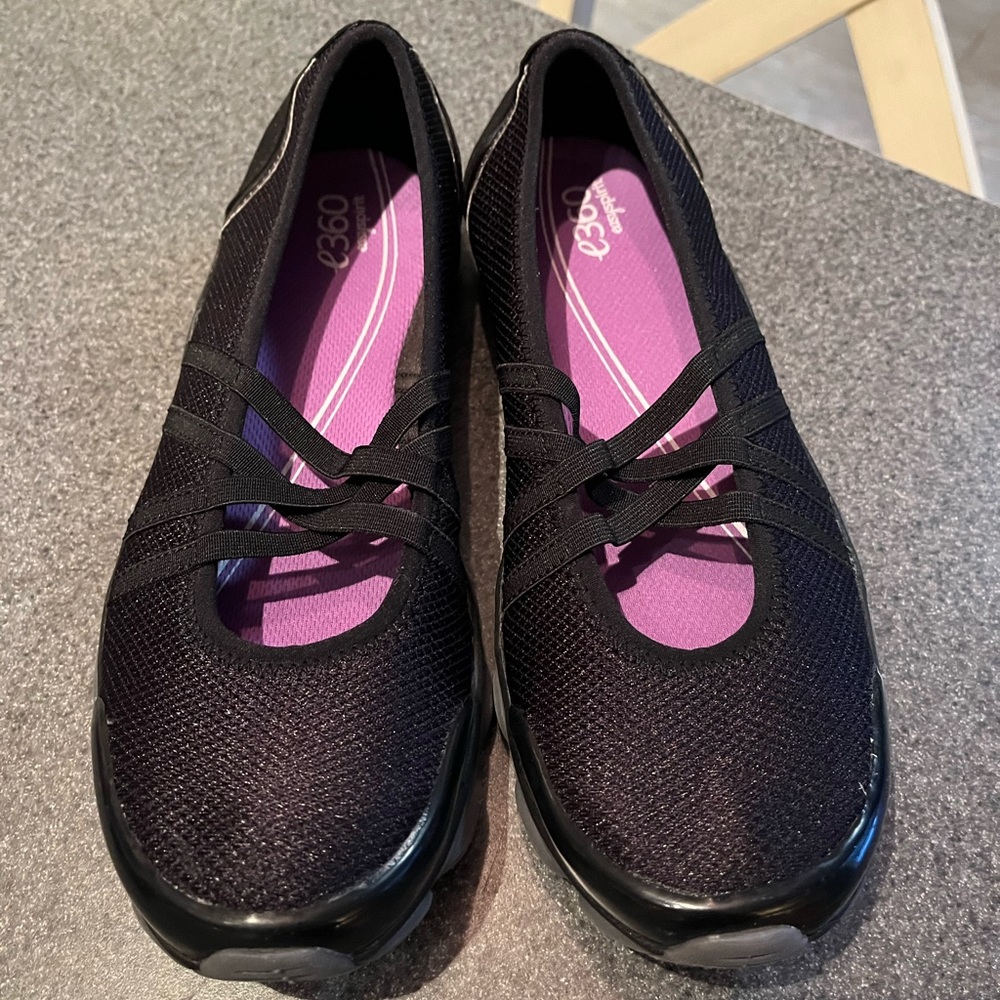 Easy spirit slip on shoes 8 1/2 lightly worn